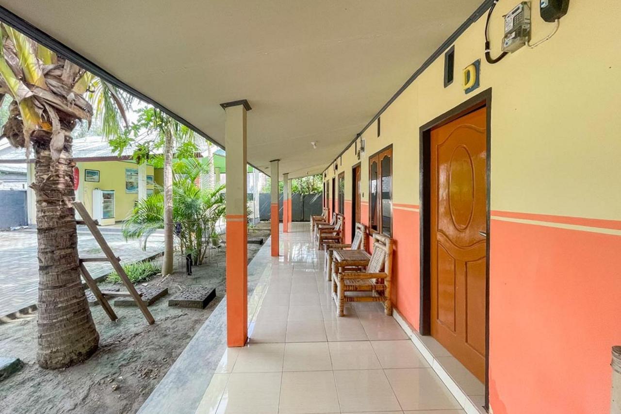 Ekas Beach Guesthouse Mitra Reddoorz Exterior foto